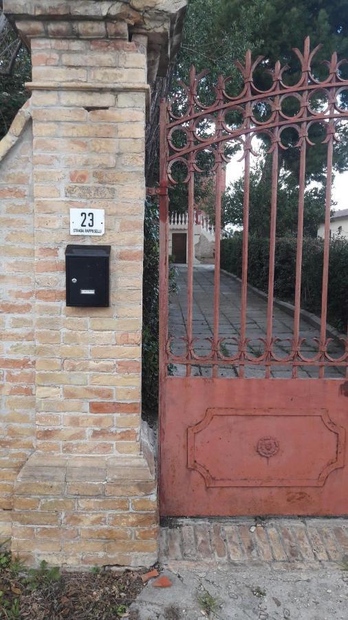 Hotel La Casa Di Andrea à Chieti Extérieur photo